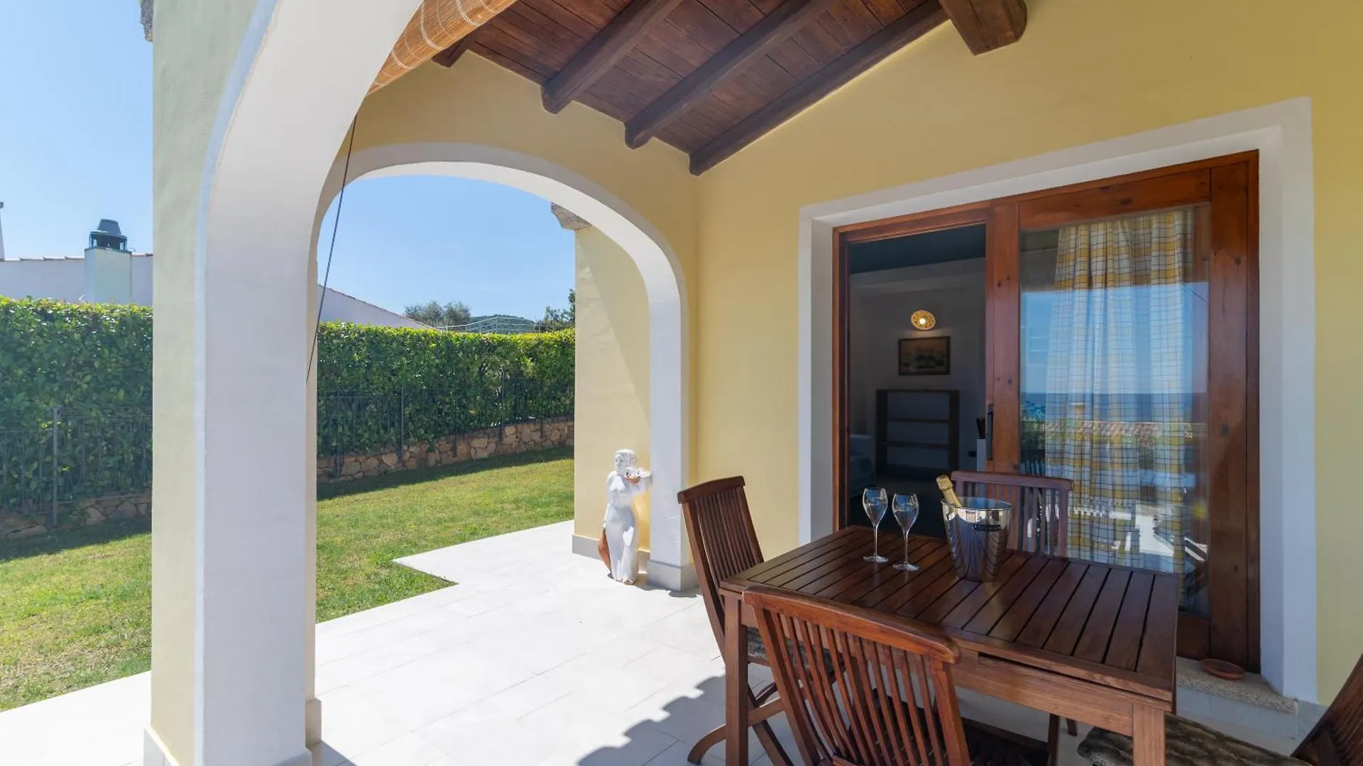 San Teodoro Villa Ambra Costa Caddu  San Teodoro (Sardinia)