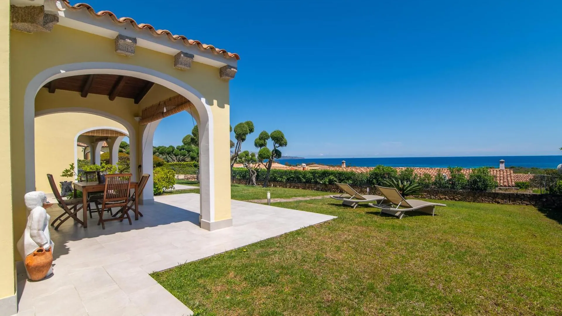 San Teodoro Villa Ambra Costa Caddu Olaszország